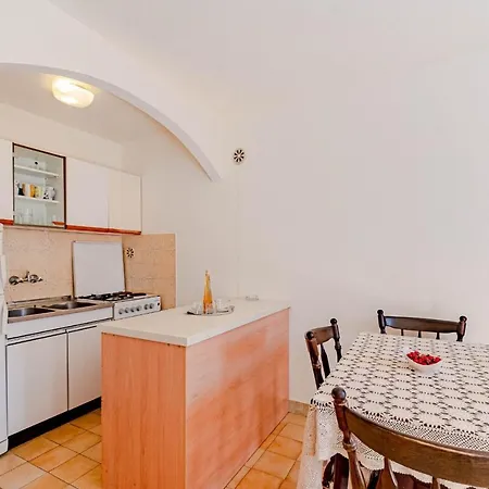 Antula Apartment *