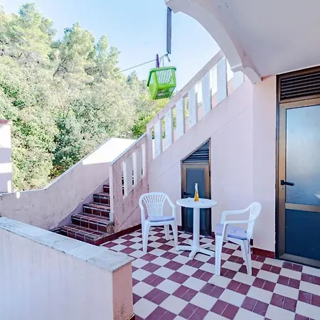 Antula Apartment *