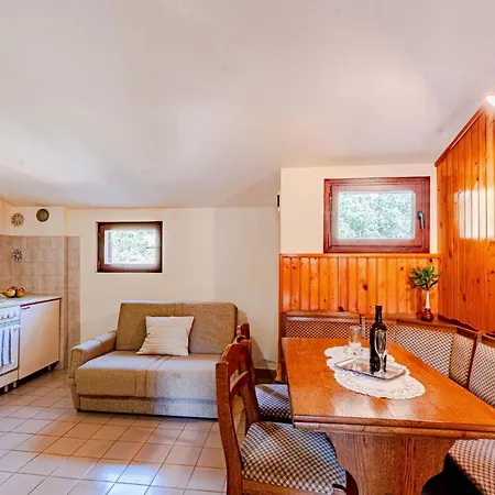 Apartment Antula